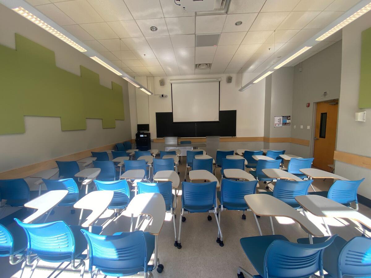 Social Sciences 104 classroom