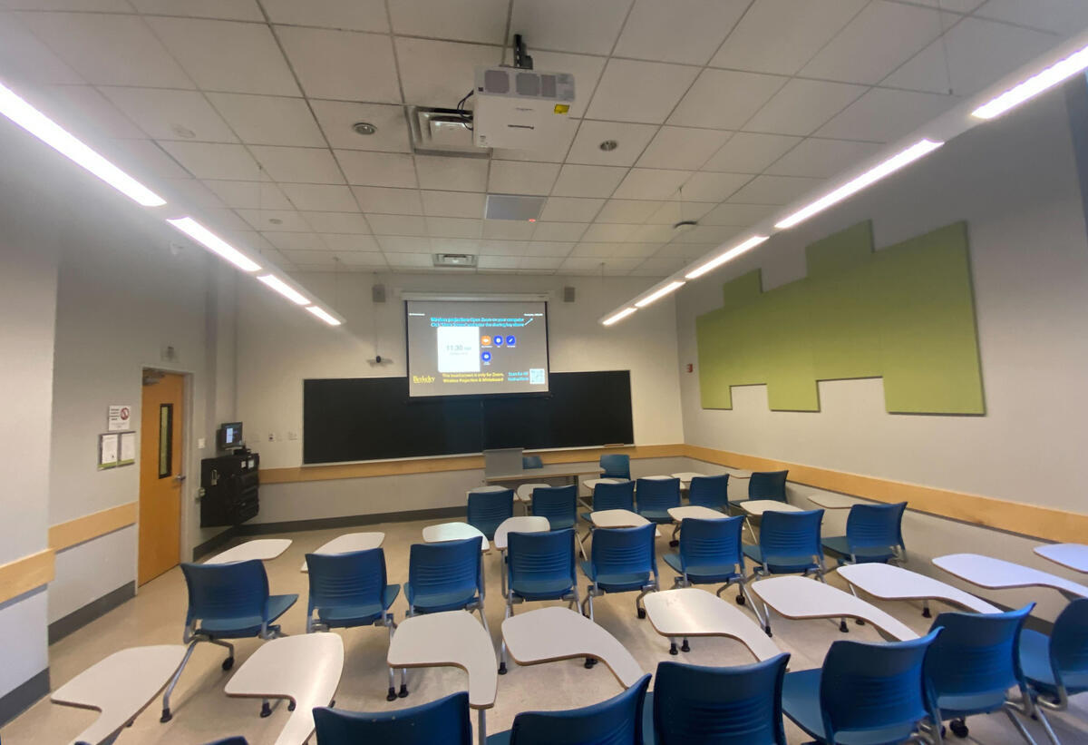 Social Sciences 185 classroom